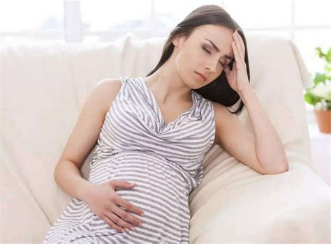 孕期出血怎么回事 为什么孕妇提抱重物会出血 _八宝网