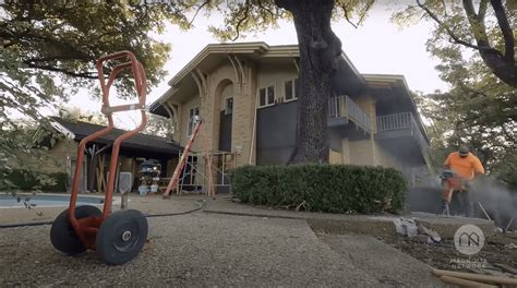 Where is the lakehouse on Fixer Upper located? Inside Chip and Joanna ...