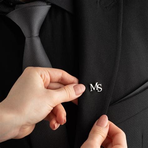 Personalized Initial Letters Brooch, Bride - Groomsmen – Artsy Store