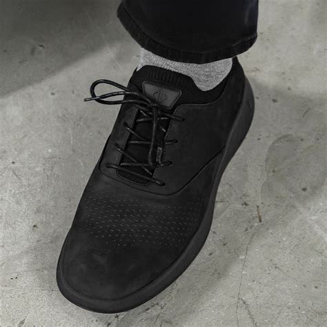 The Hybrid Dress Shoe in Midnight Black