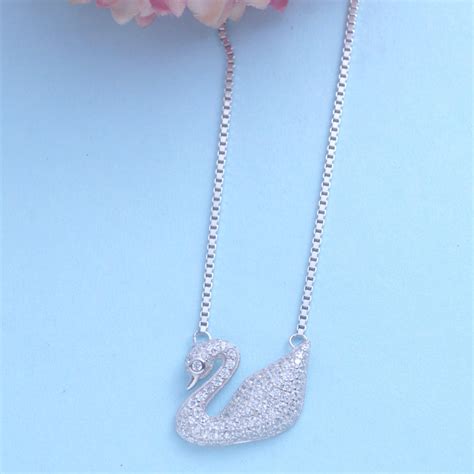 Elegant Swan Pendant Chain Necklace for Women – NEMICHAND JEWELS