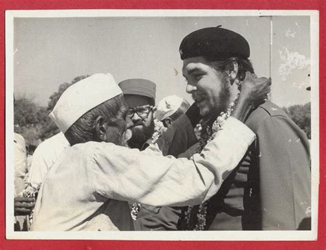 Marxist Revolutionary Che Guevera in India - 1959 - Old Indian Photos