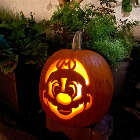 Halloween Pumpkin Carving Ideas: 30+ Designs for Families - Health ...