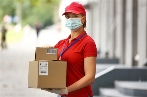 Why the Healthcare Industry Needs Medical Couriers