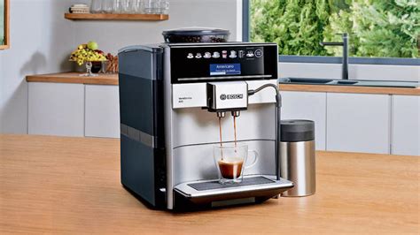 Gadgets of the Week: Axell Pitstop watch, Bosch VeroBarista 600 ...