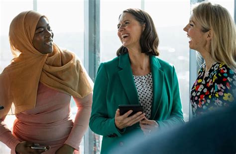 Jobs Women Earn More Than Men 2024 | The Women's Journal