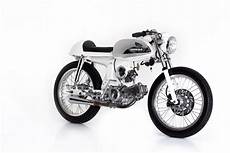 Honda S90 Cafe Racer by Honda S90 Cafe Racer By Deus Return Of The Cafe Racers Honda S90 Cafe Racer