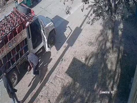 Pickup reverses at high speed, crushes youth; VIDEO