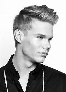 Simple Hairstyles For Mens Hair by 10 New Easy Hairstyles For The Best Mens Hairstyles Simple Hairstyles For Mens Hair