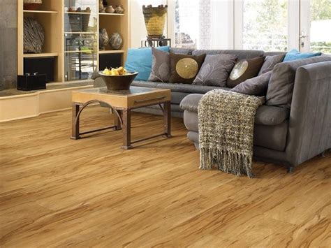 Pros & Cons: A Guide to Vinyl Flooring