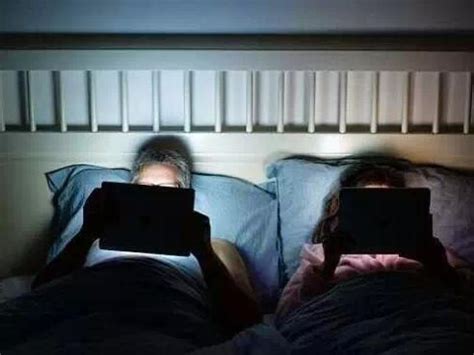 今日话题丨能玩手机电脑就能48小时不睡？警惕你的睡眠习惯