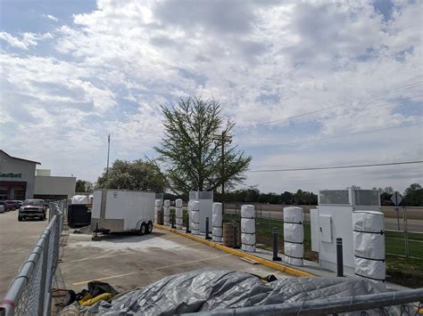 County Market | Champaign, IL | EV Station