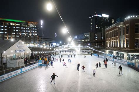 Ice at Canalside event begins winter break activities