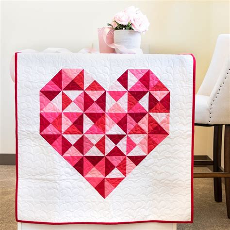6 Free Patchwork Hearts Quilt Block Patterns you’ll Love!
