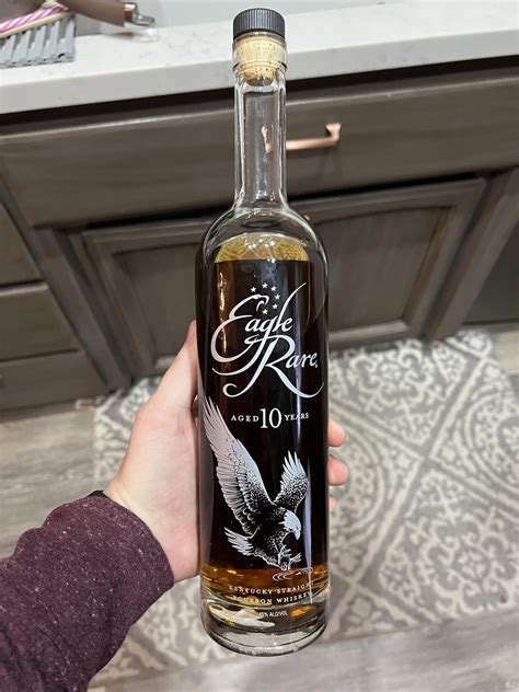Thoughts on Eagle Rare (friends bottle) : r/whiskey
