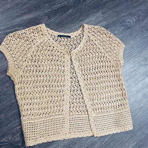 Elie Tahari Gold metallic shrug coverlet | Elie tahari jacket, Womens ...