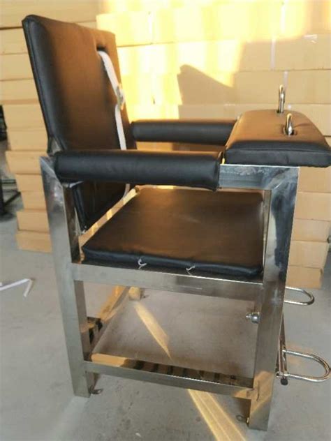 2018 C型不锈钢审讯椅_产品展示_审讯椅-安阳市文峰区安防器材厂