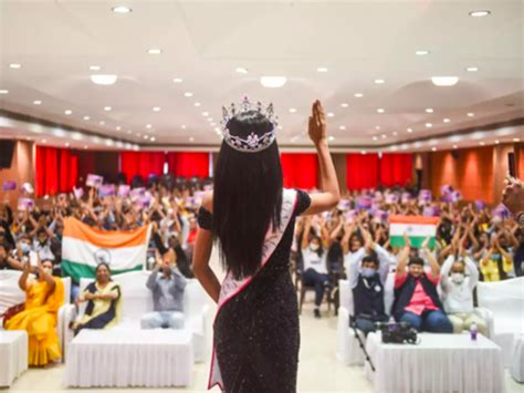 Miss India 2021 Runner-Up Manya Singh Arrived At Her Felicitation In An ...