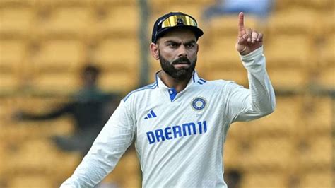 RCB Fans Wears Indian Team White Jersey For Honoring Virat Kohli Test ...
