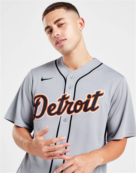 Detroit tigers shirt online