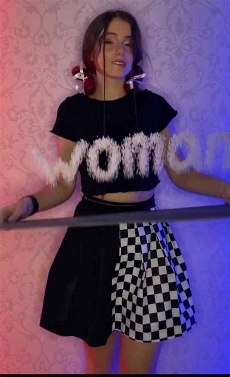 Gilli_Any - Hot photos - PT 3 : r/gilliany