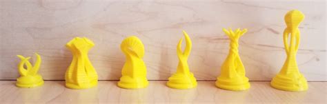 Alien Chess Set 的图像结果