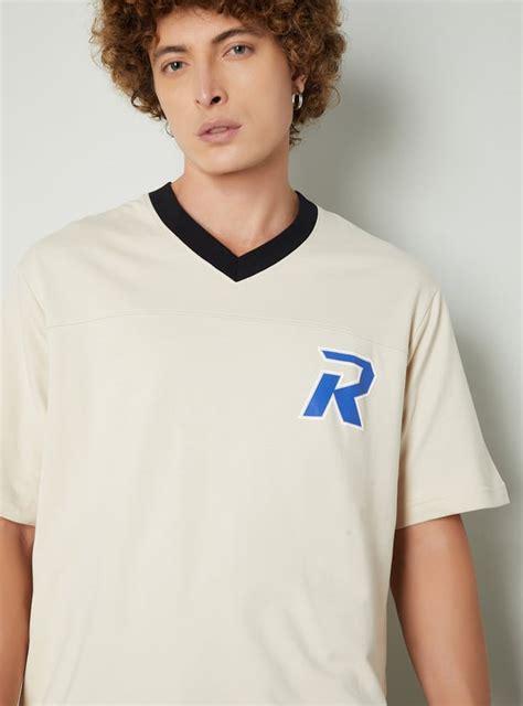 Buy Men Printed Relaxed Fit T-shirt Online at just Rs. 699.0 ...