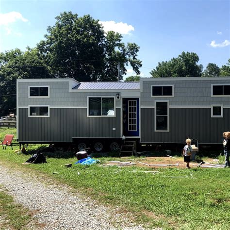 10' x 40' Tiny-ish home, perfect for family. *Very Motivated Seller ...