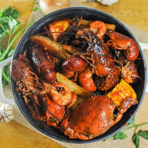 Boiling Crab’s Whole ShaBang Sauce Recipe - Deliciously Easy