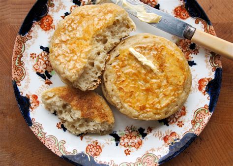 Hot Buttered Crumpets for a Snowy Day - Home-made Crumpet Recipe for a ...