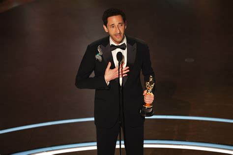 Critican a Adrien Brody por su discurso “egocéntrico” en los Oscar tras ...