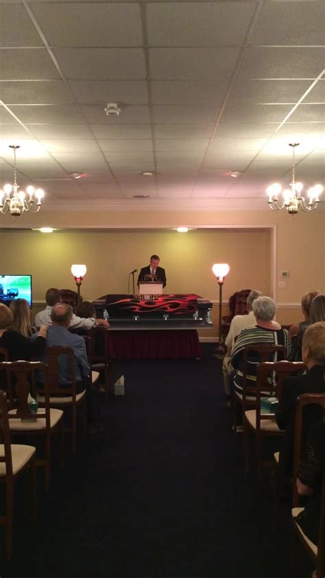 Loflin Funeral Home - Home