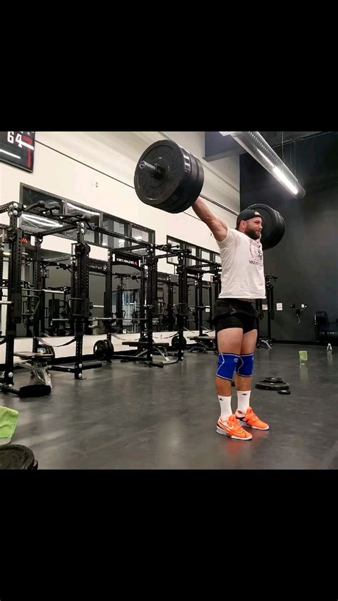 1st Ever 142 kg Snatch. 3 wheels baby 😎 : r/weightlifting