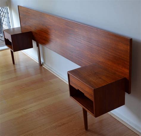 mid century modern queen bed