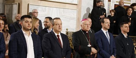 Nadbiskup Nemet prisustvovao na Uskršnjoj Liturgiji u hramu Svetog Save ...