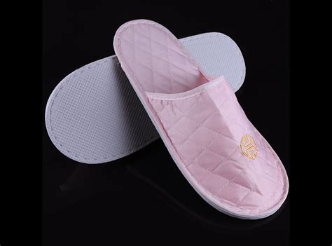 拖鞋系列-产品中心 - 扬州三正旅游用品有限公司