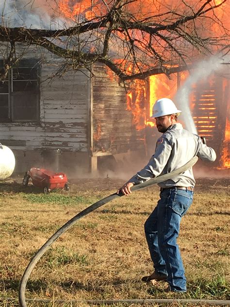 Mississippi Co-op Crew Rescues Senior Citizen and Contains Blaze ...