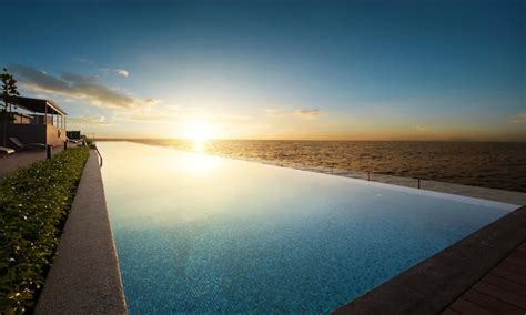 Infinity Pool Sea View 的图像结果