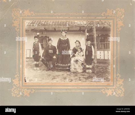 The family of militias Dimitar Uzunov Stock Photo - Alamy