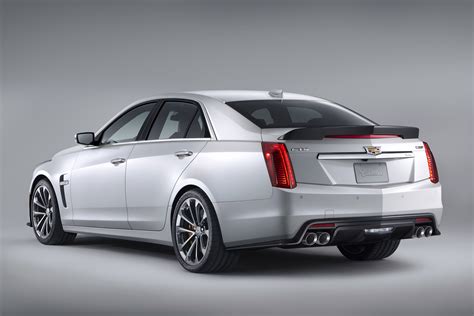 Meet the Dramatic 2016 Cadillac CTS-V with 640 hp! [VIDEO]