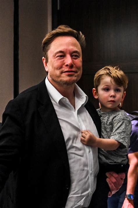 PHOTOS | Elon Musk poses in rare photos with his son X AE A-XI | News24