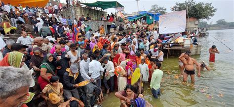 Kartik Purnima: Devotees Take Dip In Contaminated Kshipra