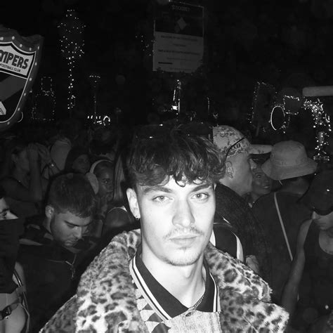 Dylan James · Artist Profile