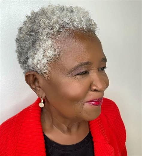 21 Youthful Short Natural Haircuts for Black Women Over 50