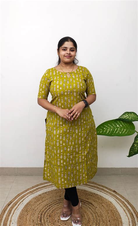 Cotton Print Kurti - Greeny Meengal – Aadaval