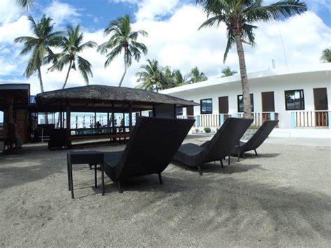 ANILAO BEACH BUZZ AND DIVE RESORT (Batangas/Batangas City) - Cottage ...