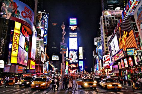 Times Square New York: The Most Famous Entertainment Centers in The ...