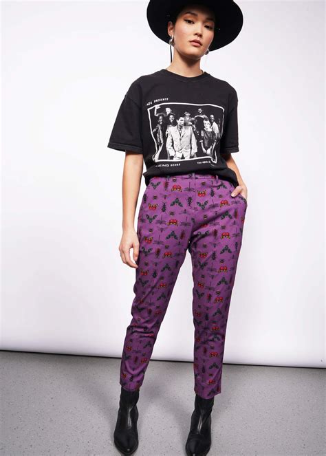 Business-Casual Gender-Neutral 的图像结果