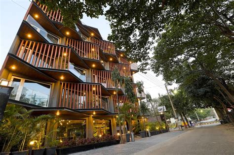 Air By Ahuja Residences - Venue - DLF Phase 1, 2, 3 - Cyber City ...