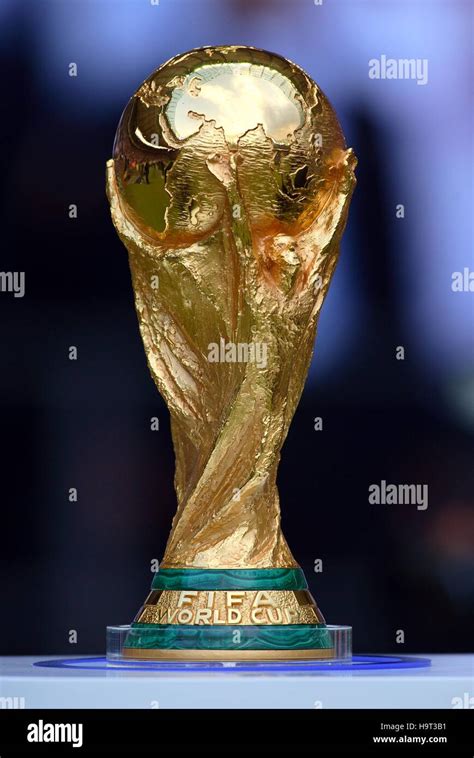 World Cup Trophy 的图像结果